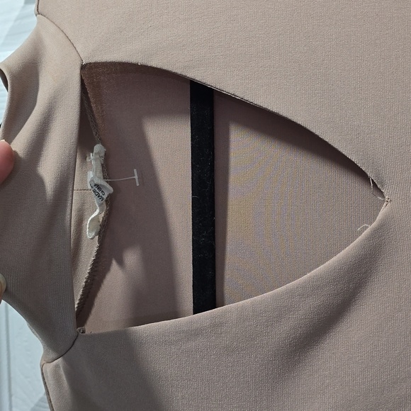 Small Tan Dance & Marvel Bodysuit - Picture 4 of 10